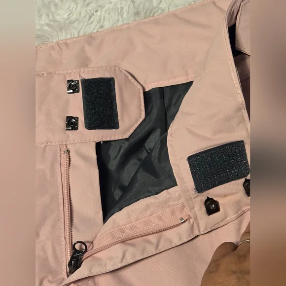 NWT Arctix  Women's Insulated Snow Pants Regular Inseam Size M/M 29L Color Pink - Picture 8 of 16